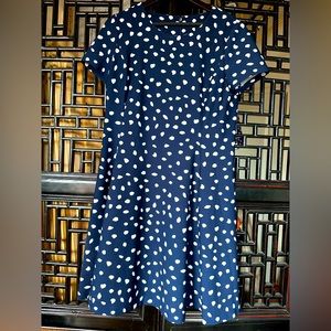 DKNY short sleeve dress.